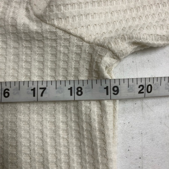 Chasor Womens Blouse Waffle Knit Ivory Long Sleeve Button Detail Size Large - Picture 4 of 6